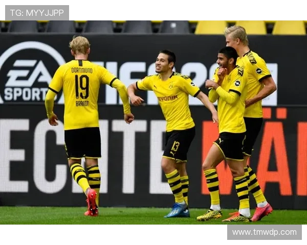 多特蒙德年轻阵容关键战稳定性承压,竞争力面临阶段性考验 多特蒙德年轻阵容关键战稳定性承压,竞争力面临阶段性考验