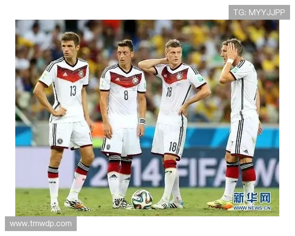 德布劳内 vs 厄齐尔:组织核心的战术角色与进攻效率差异 德布劳内 vs 厄齐尔:组织核心的战术角色与进攻效率差异