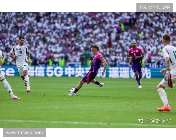 穆西亚拉 vs 京多安：中场角色定位与进攻创造力的差异分析